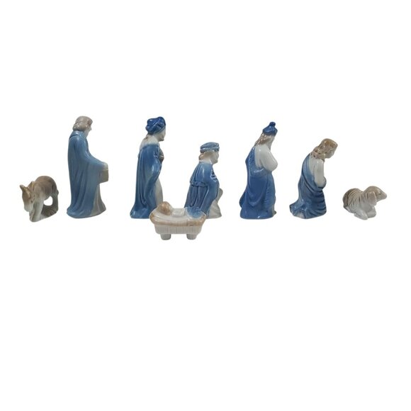 Vintage 1980 Hand-Painted Ceramic Christmas Nativity Scene 8 Figurines Blue Tan - Picture 6 of 11